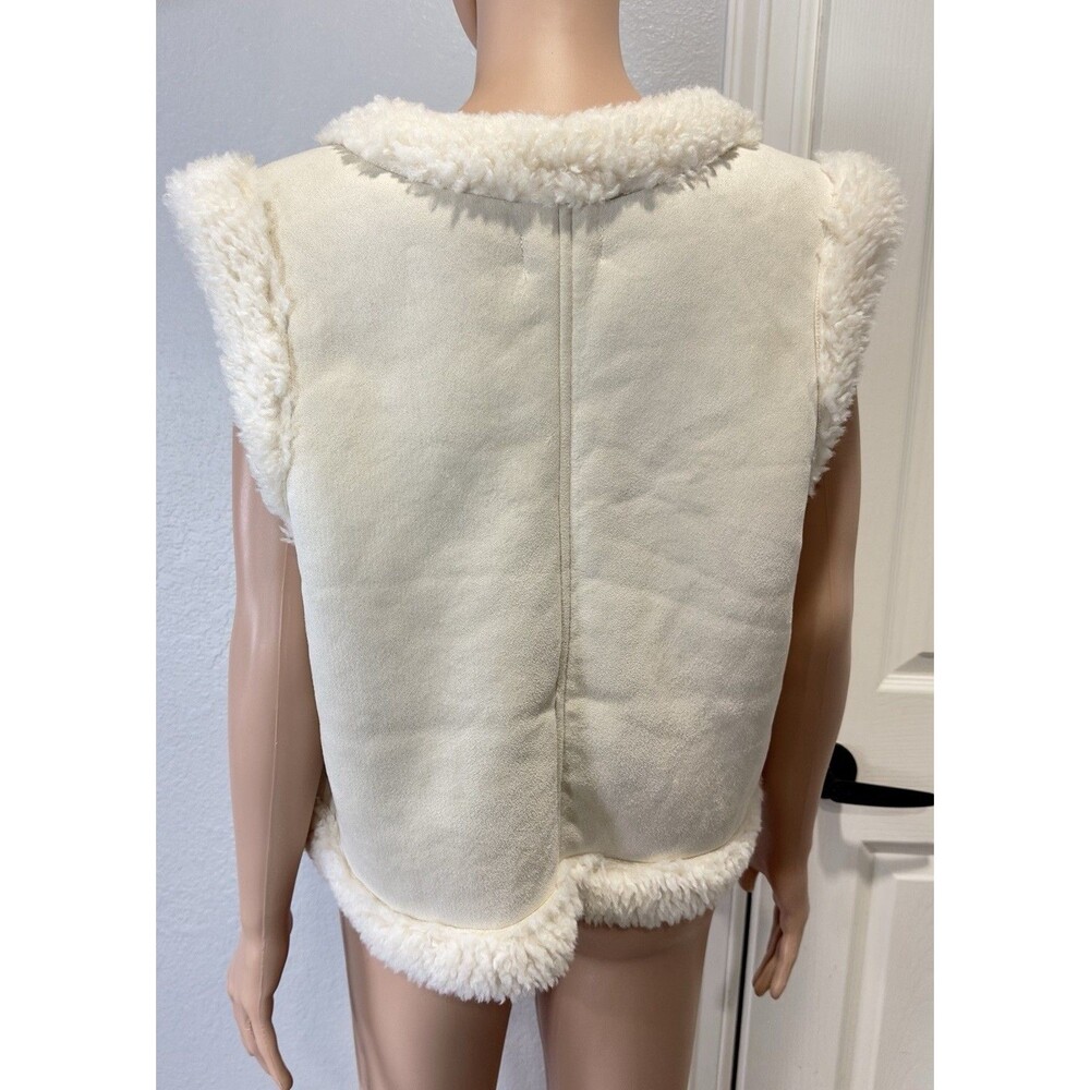 House of Harlow 1960 Sherpa Vest One Size Embroidered Floral Boho Western NWT - Picture 5 of 9
